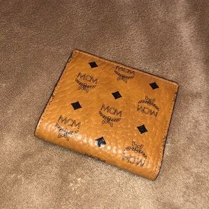 MCM Wallet in PERFECT CONFITION
